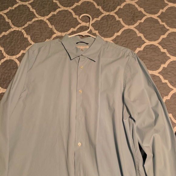3 for $20 Banana Republic stretch men’s dress shirt - Picture 1 of 3